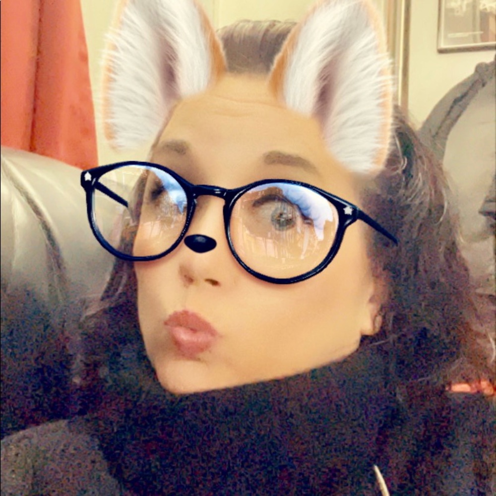 Meet your Posher, Julie